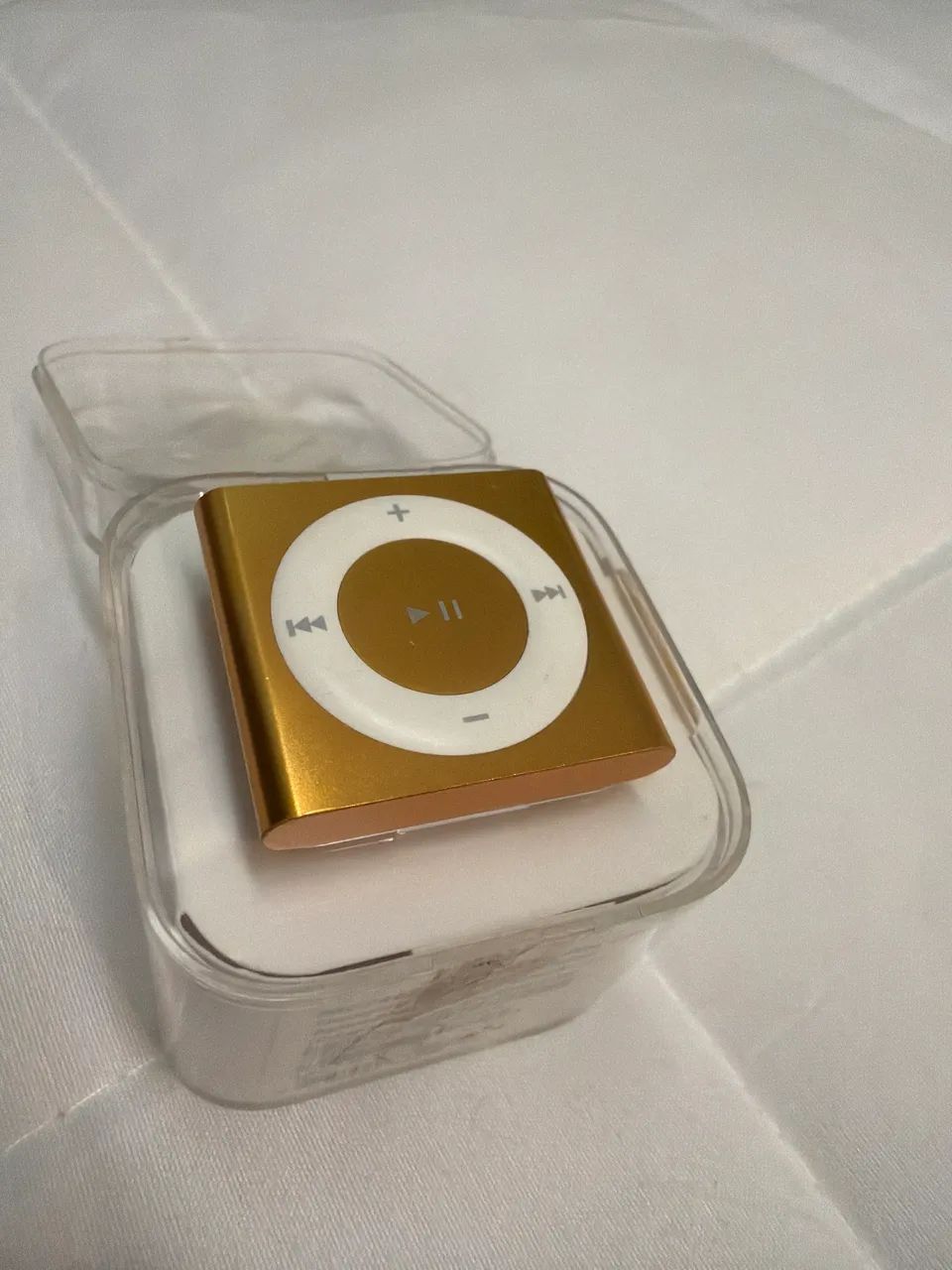 Apple iPod Shuffle 2GB Original - Dourado - 4ª Geração  - Foto 4