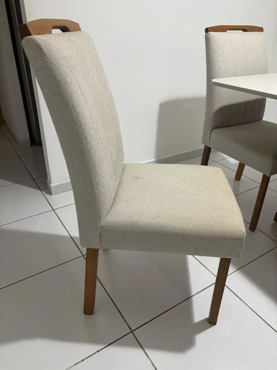Conjunto de Mesa de Jantar Branca + 4 cadeiras - Foto 5