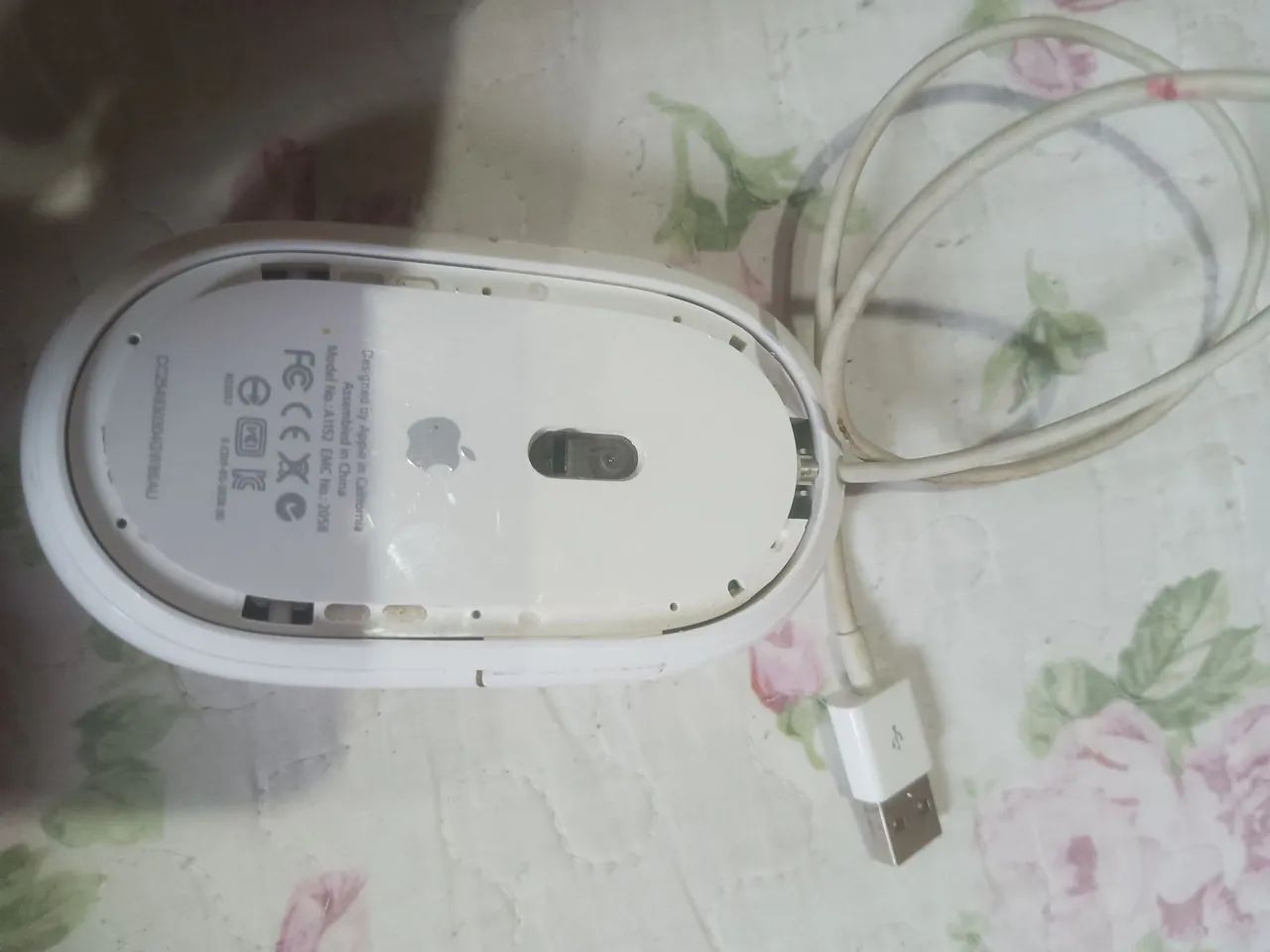 Mouse Apple Mighty Mouse Com Fio (USB - Modelo A1152) - LEIA O ANÚNCIO  - Foto 3
