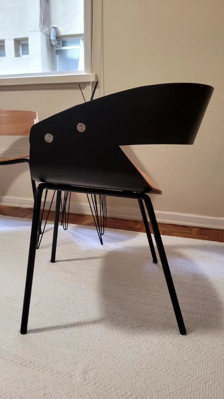 Cadeira Gràcia Artesian / Datelli Design - Multilaminado Bicolor Preto + Madeira - Foto 5