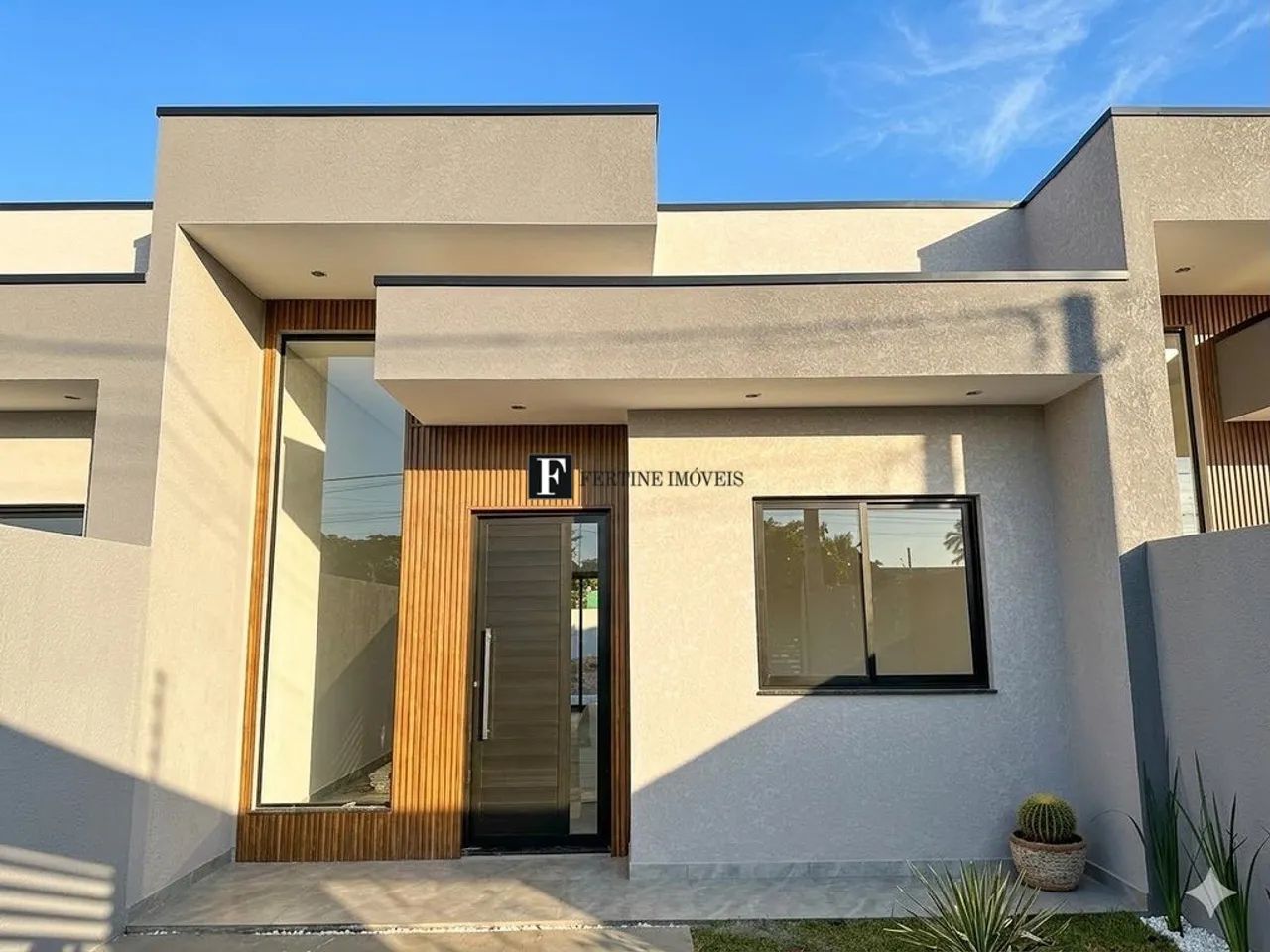 Casa nova com amplo espaço de terreno - Foto 2
