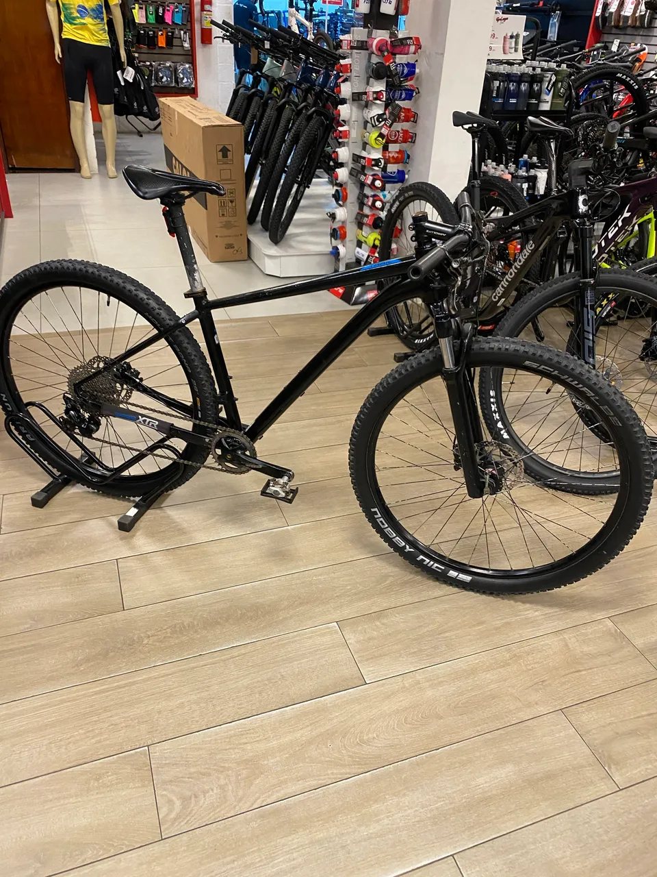 bicicleta cannondale trail 5
