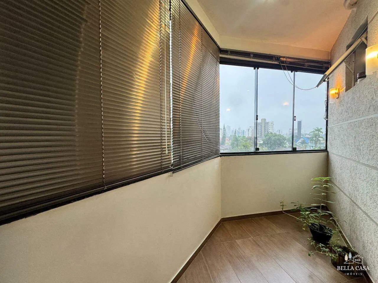 Apartamento com 03 quartos no bairro Floresta - Foto 4