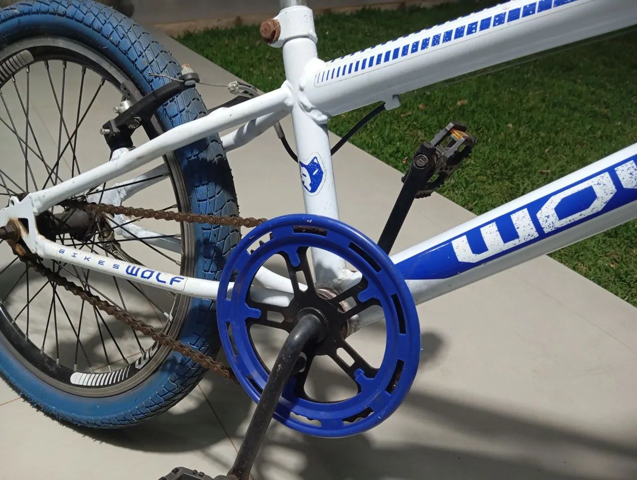 Vendo bicicleta infantil da marca Wolf - Foto 4