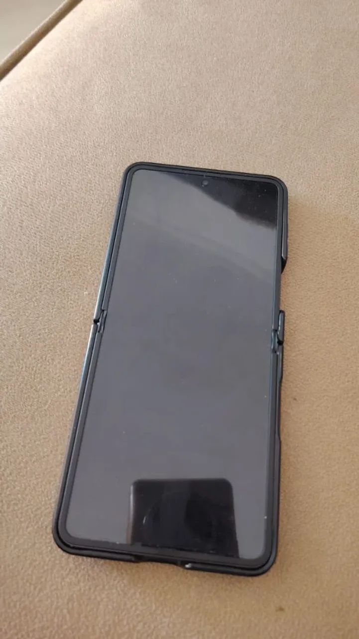 Samsung Z Flip 7 512gb - Foto 4