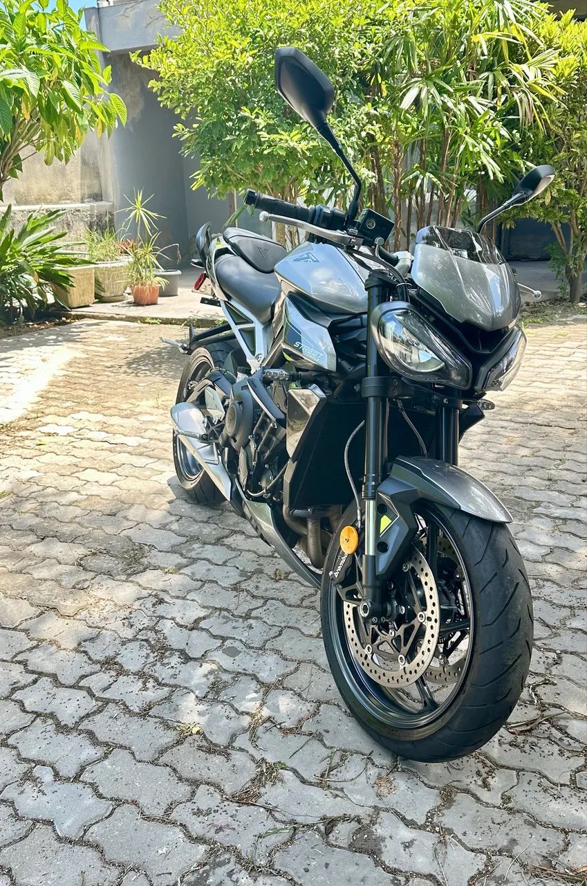 Triumph Street Triple 765 R 2024 - 3.400km - Único Dono - Quickshifter - IPVA 2026 Pago - Foto 10