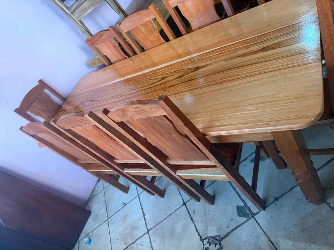Mesa 8 cadeiras pernas torneadas  - Foto 5