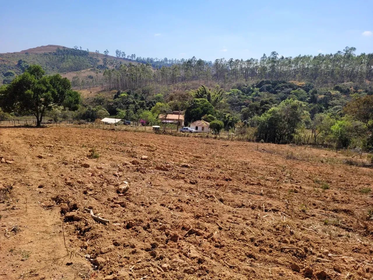 Sitio em Desterro de Entre Rios MG 2 hectares 20 mil metros 220 mil - Foto 9