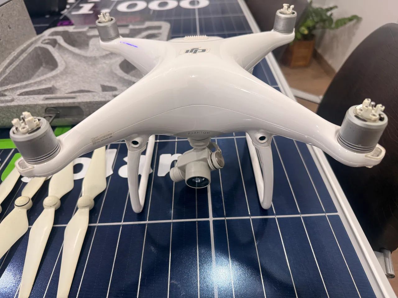 Vendo Drone Phantom 4 - Foto 3