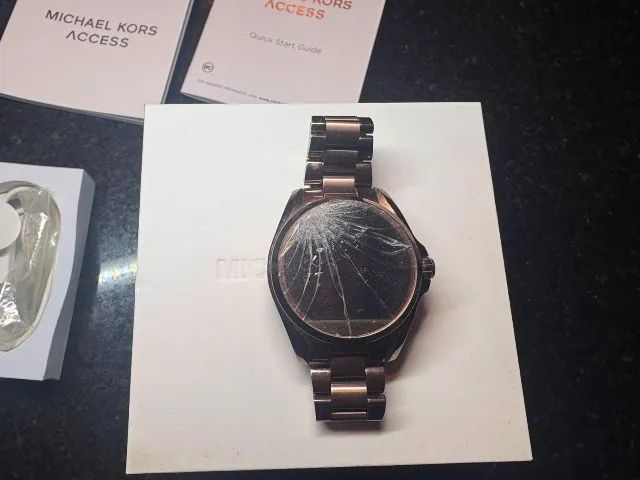 Michael Kors Access MKT5007 - Tela quebrada - Foto 2