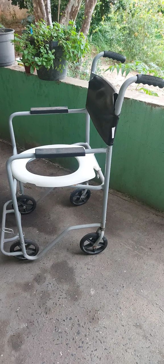 Cadeira de banho - Foto 2