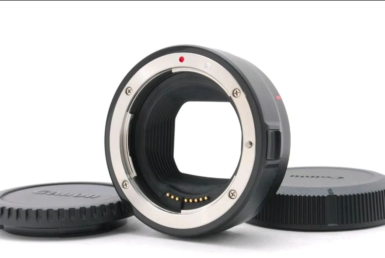 Canon adaptador EF-EOS R - NOVO - Acessórios para Câmeras e