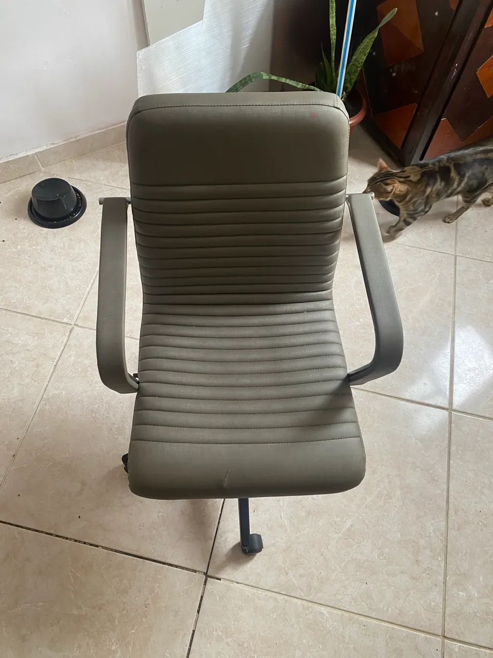 Cadeira escritório - Foto 2