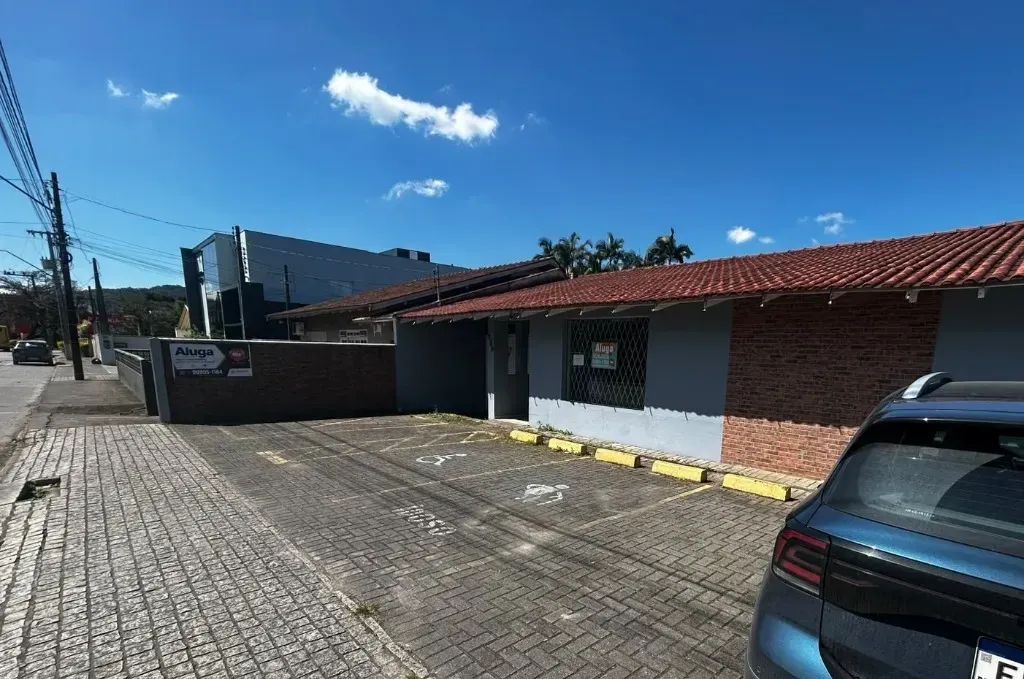 Imóvel Comercial Bairro Saguaçu - Foto 2