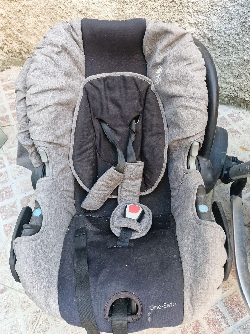 Carrinho de bebe com bebe conforto  - Foto 5