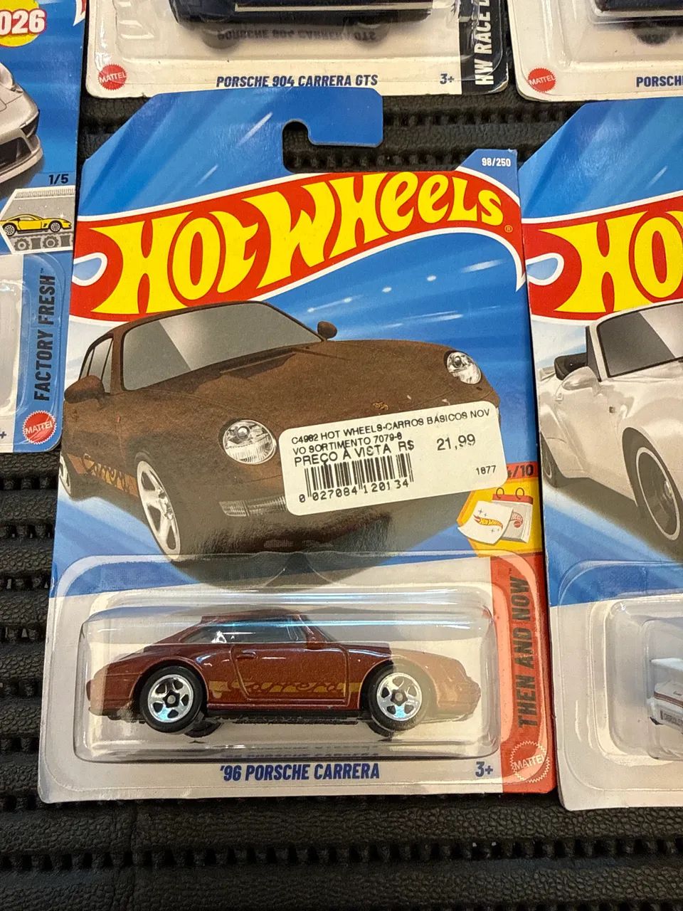Lote com 4 Porshe Hotwheels  - Foto 3