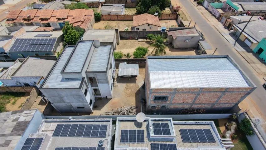 Residencia moderna e loja comercia  - Foto 3