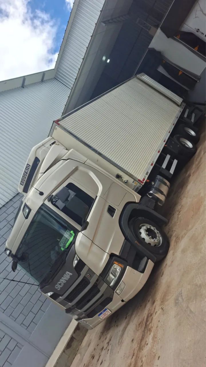 Vendo Scania P280  - Foto 2