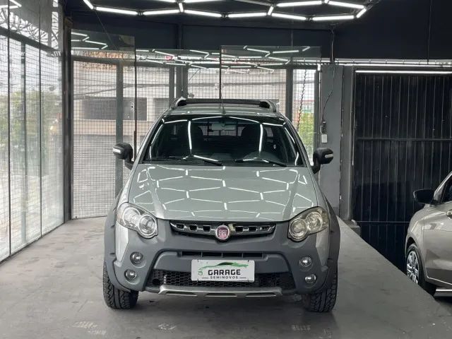 Fiat Strada Adventure1.8/ 1.8 Locker Flex CD 2013 - Foto 2