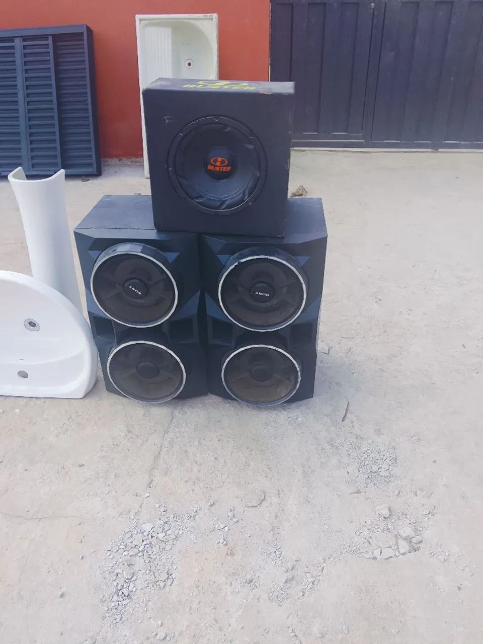 Par de Caixas de Som Sony - R$ 300