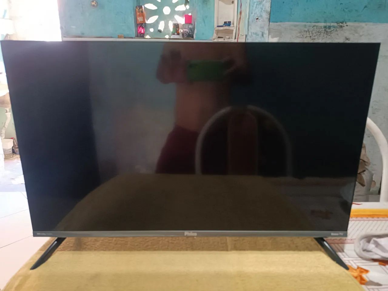 TV PHILCO ROKU 32 SMART  - Foto 2