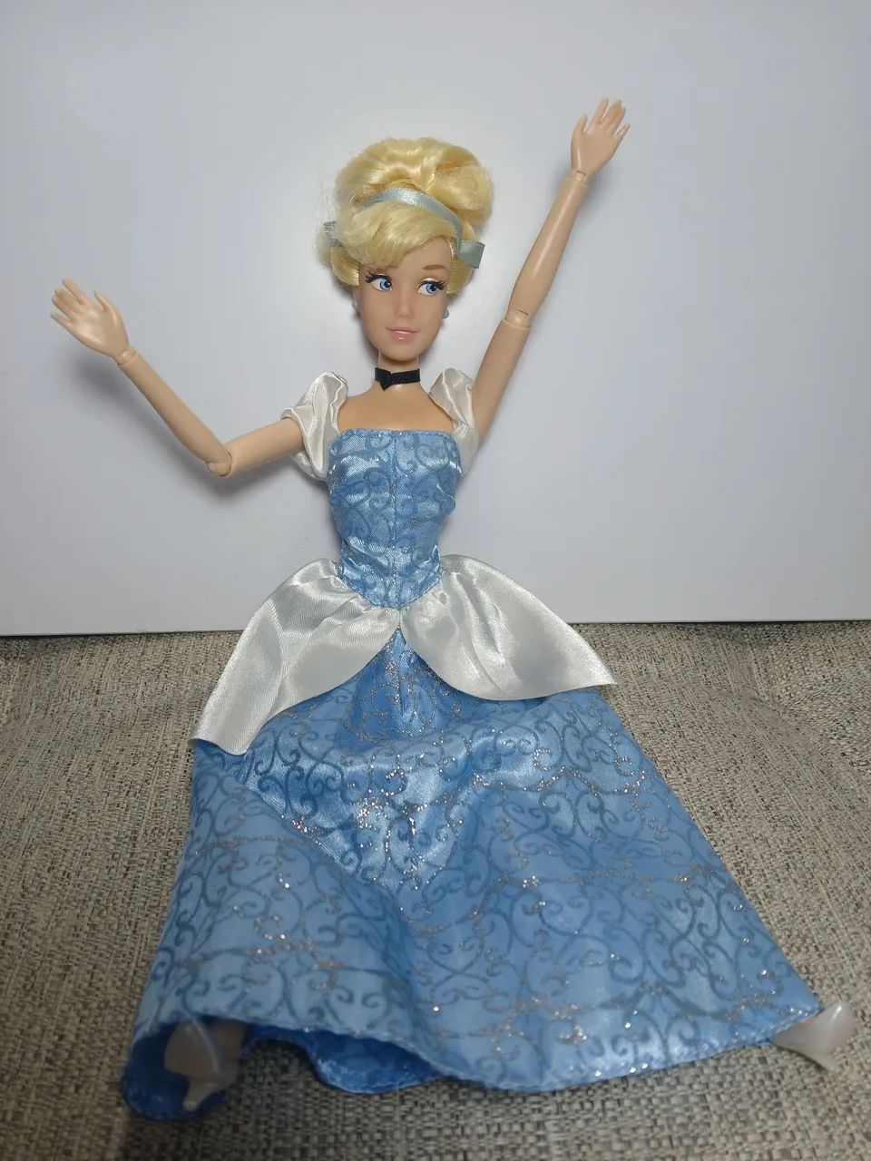 Boneca barbie Cinderela Disney Store - Foto 5