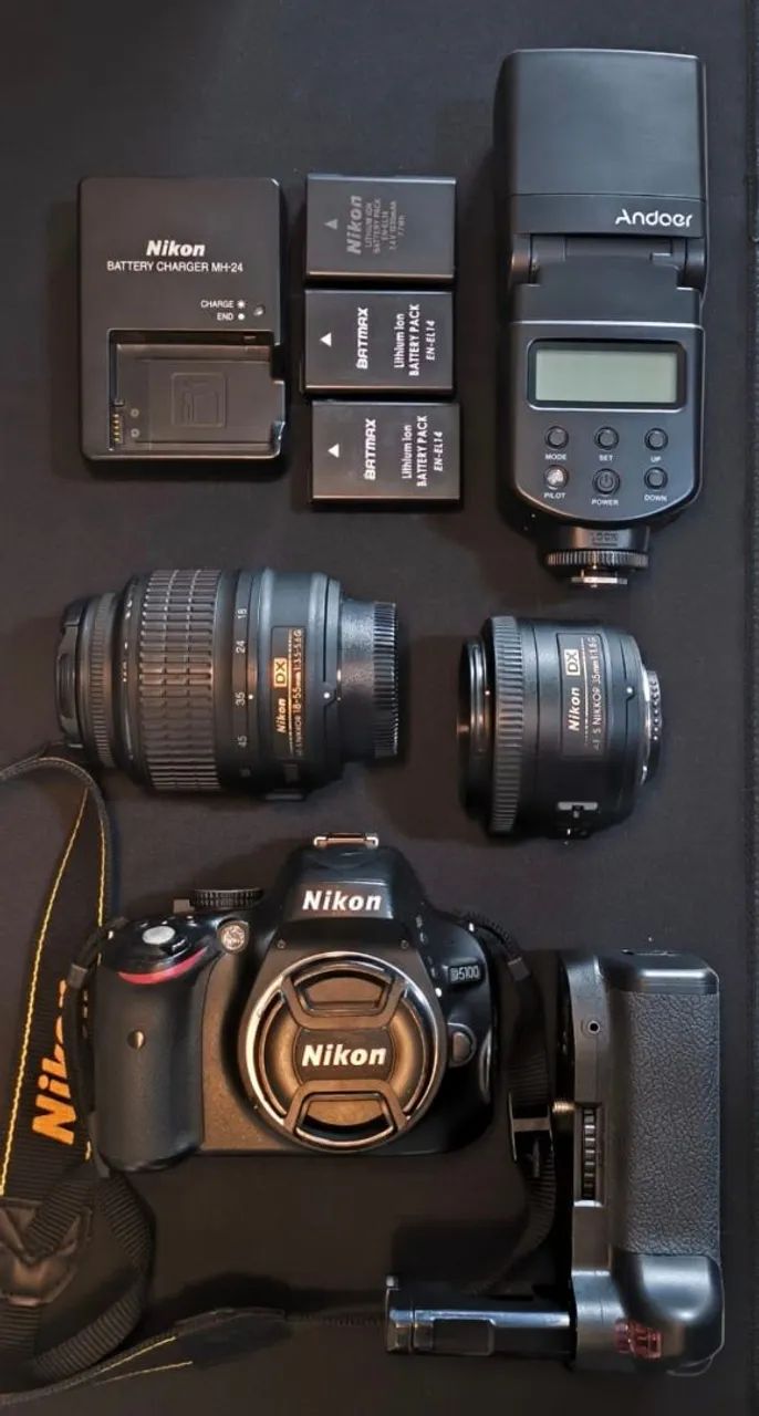 Máquina fotográfica Nikon D5100 + assessórios + brinde 