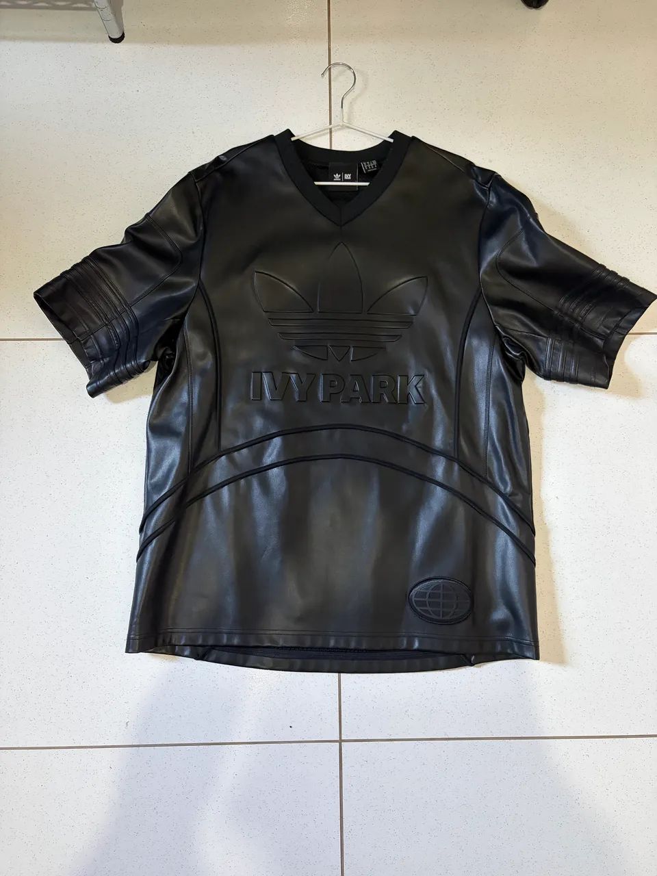 camiseta adidas ivy park  - Foto 3