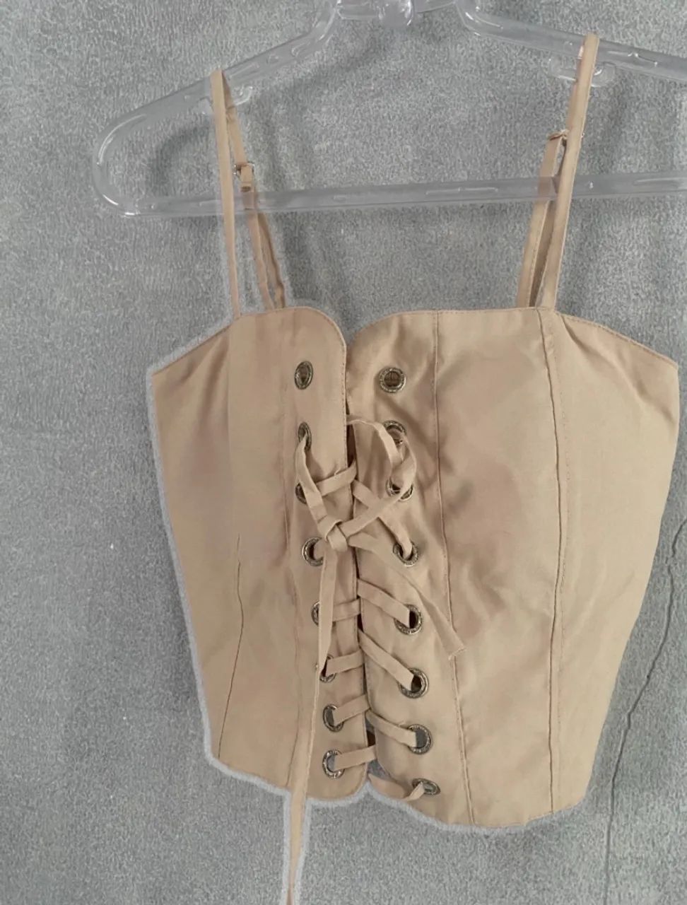 Vendo esses lindos tops Novos - Foto 2