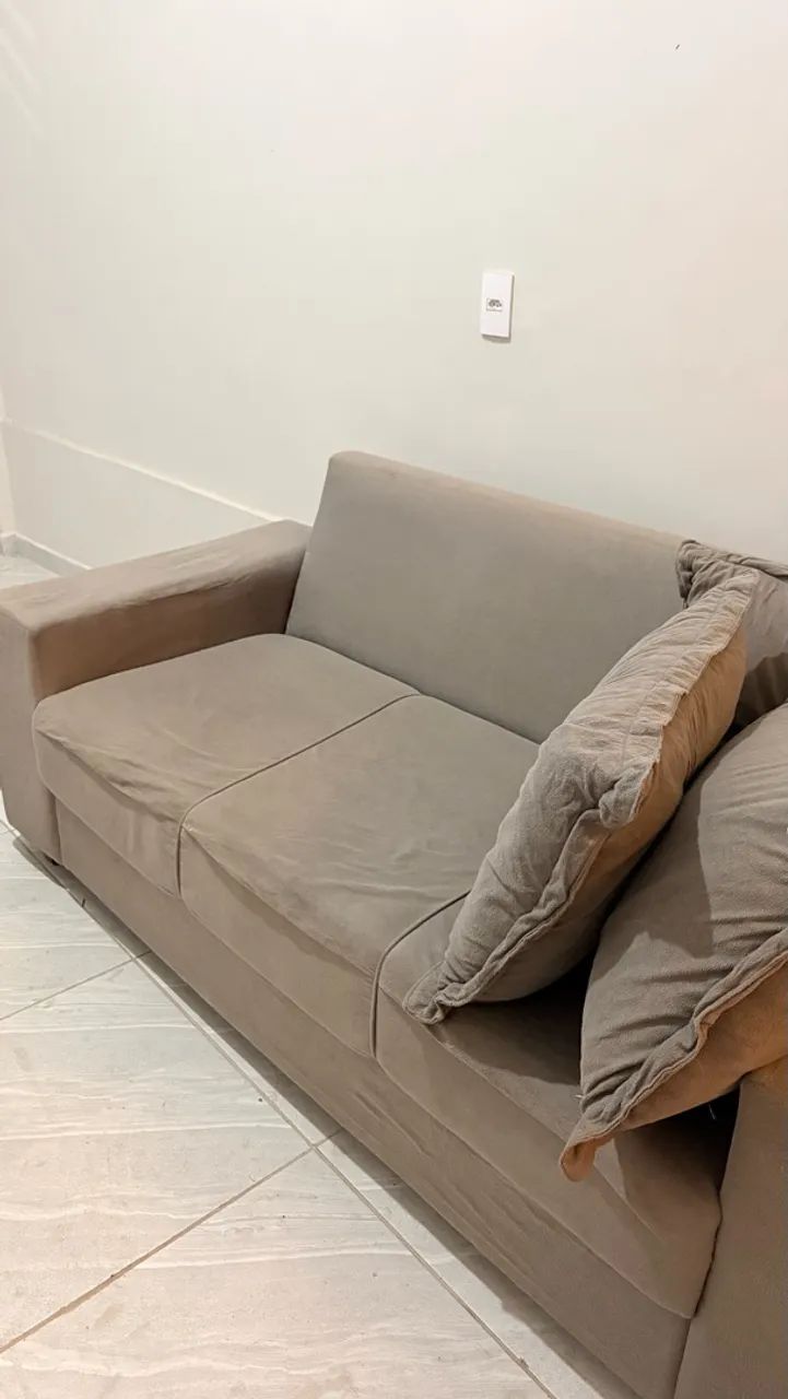 Sofá cinza 3 lugares  - Foto 2