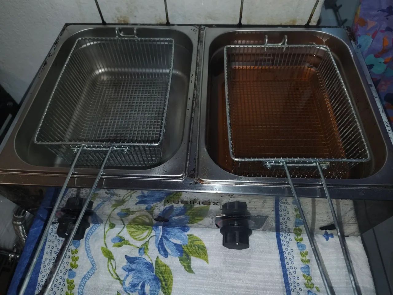 Fritadeira a gás 2 cubas 5 litros cada - Foto 3