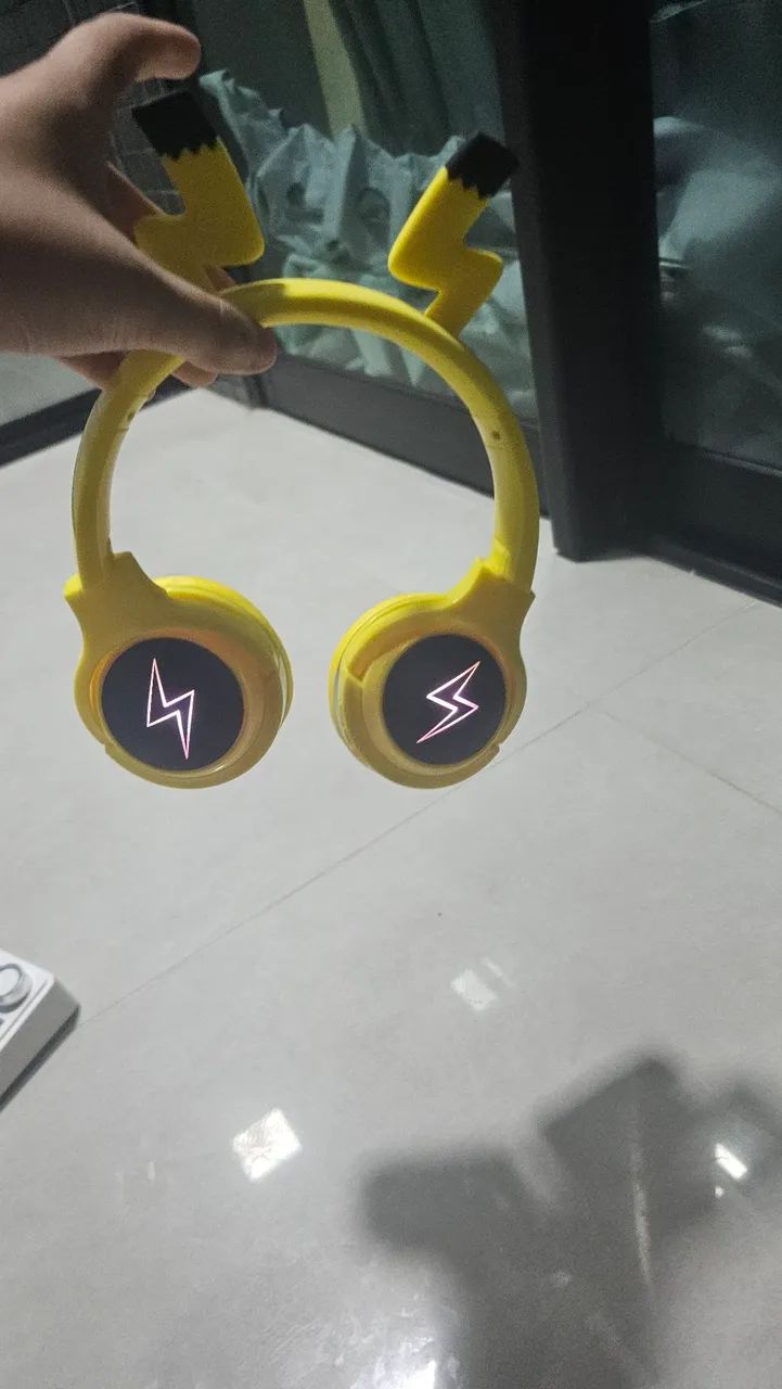Fone do pikachu bluetooth wireless amarelo - Foto 3