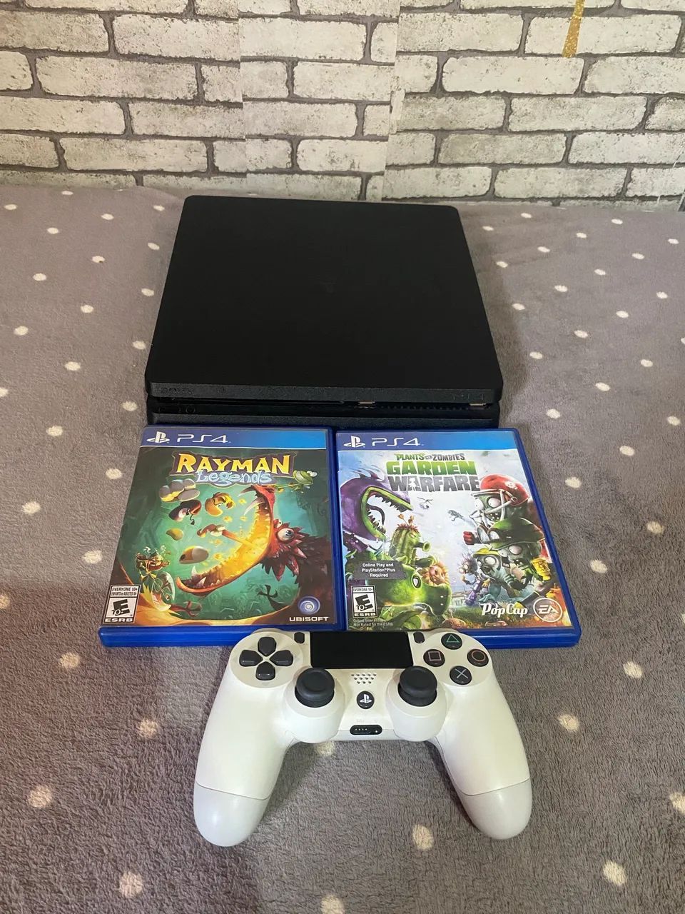 Ps4 slim 
