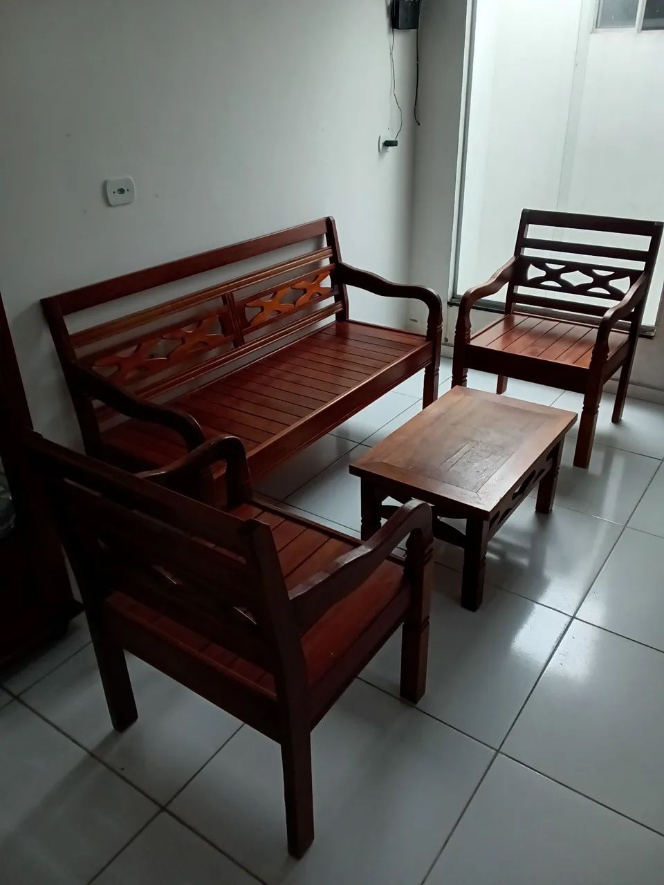 Vendo JOGO COMPLETO DE SOFÁ em madeira de lei - ANGELIM PEDRA!  - Foto 2