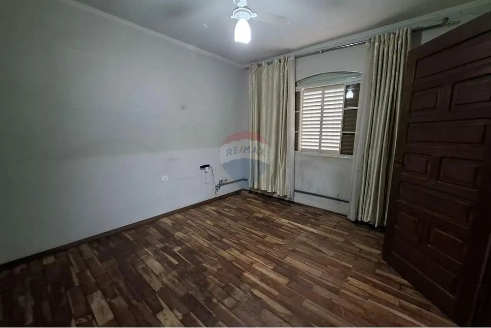 Casa Ampla com loja no Centro de Aguaí/SP - Oportunidade! - Foto 3