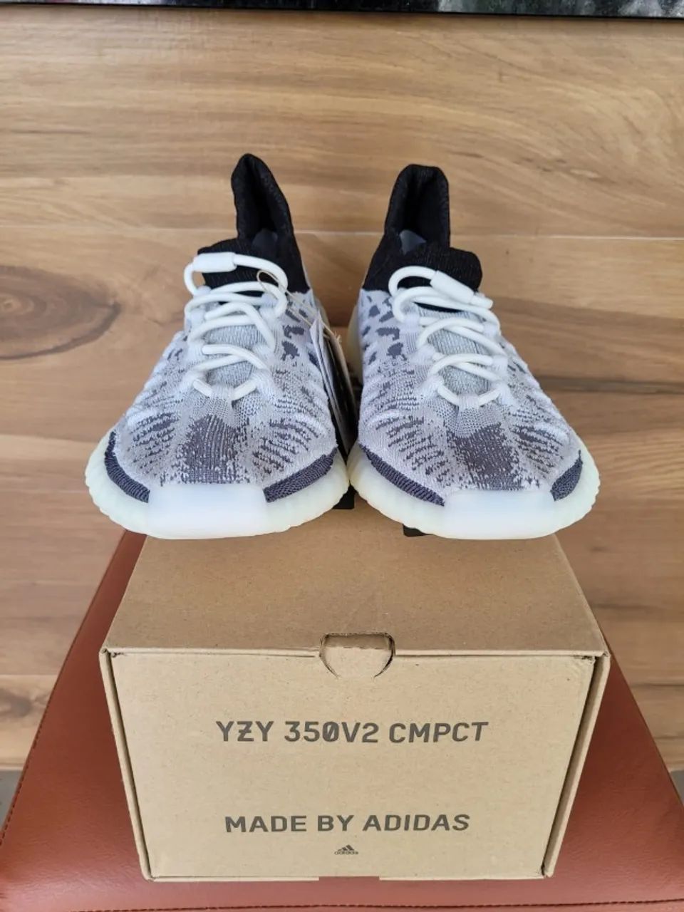 Yeezy 350 V2 CMPCT Slate White  - Foto 3