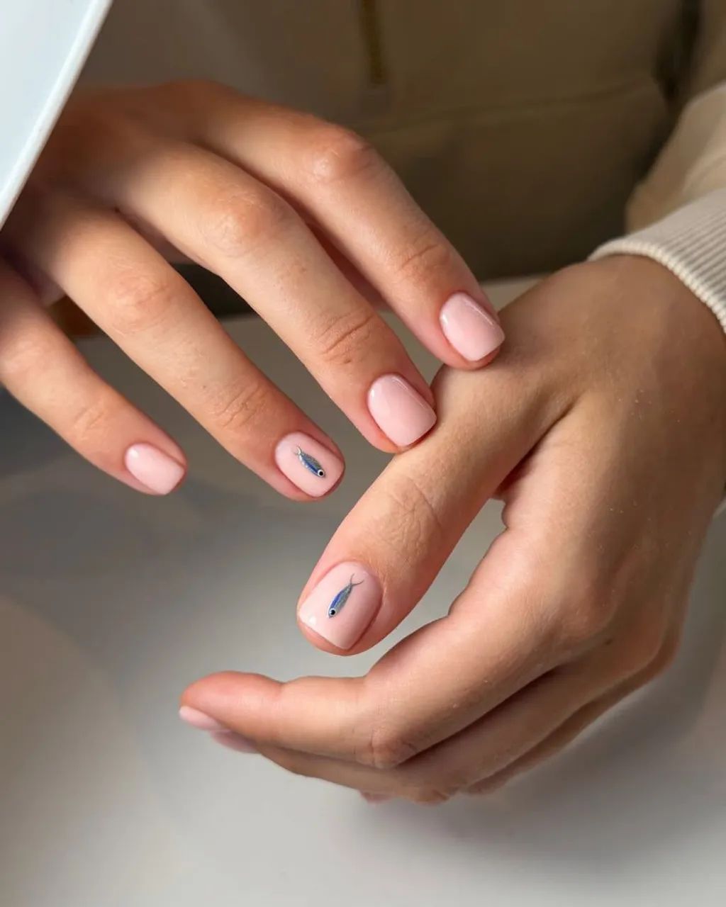  OPORTUNIDADE PARA MANICURE