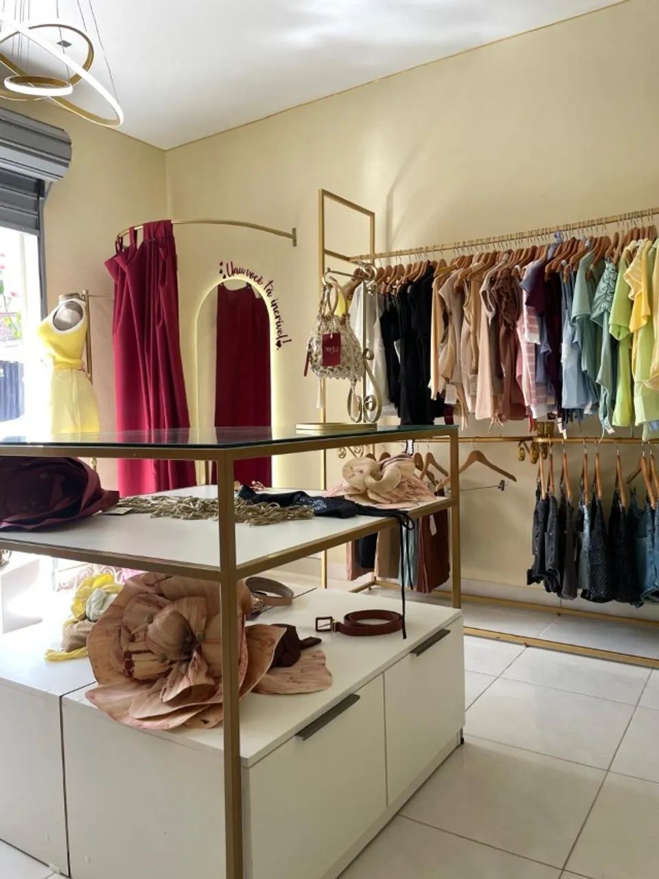 VENDA DE MÓVEIS E EQUIPAMENTOS DE LOJA - Foto 2
