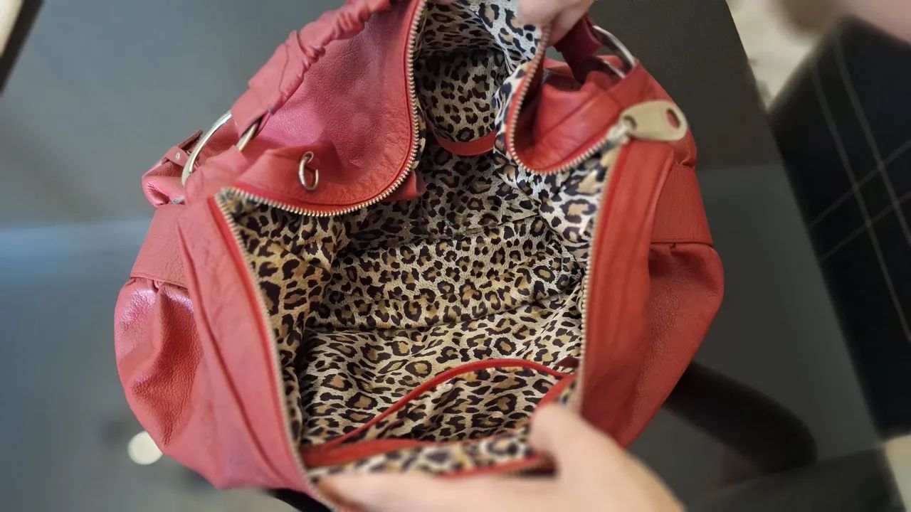 Bolsa vermelha Scamboo. - Foto 4