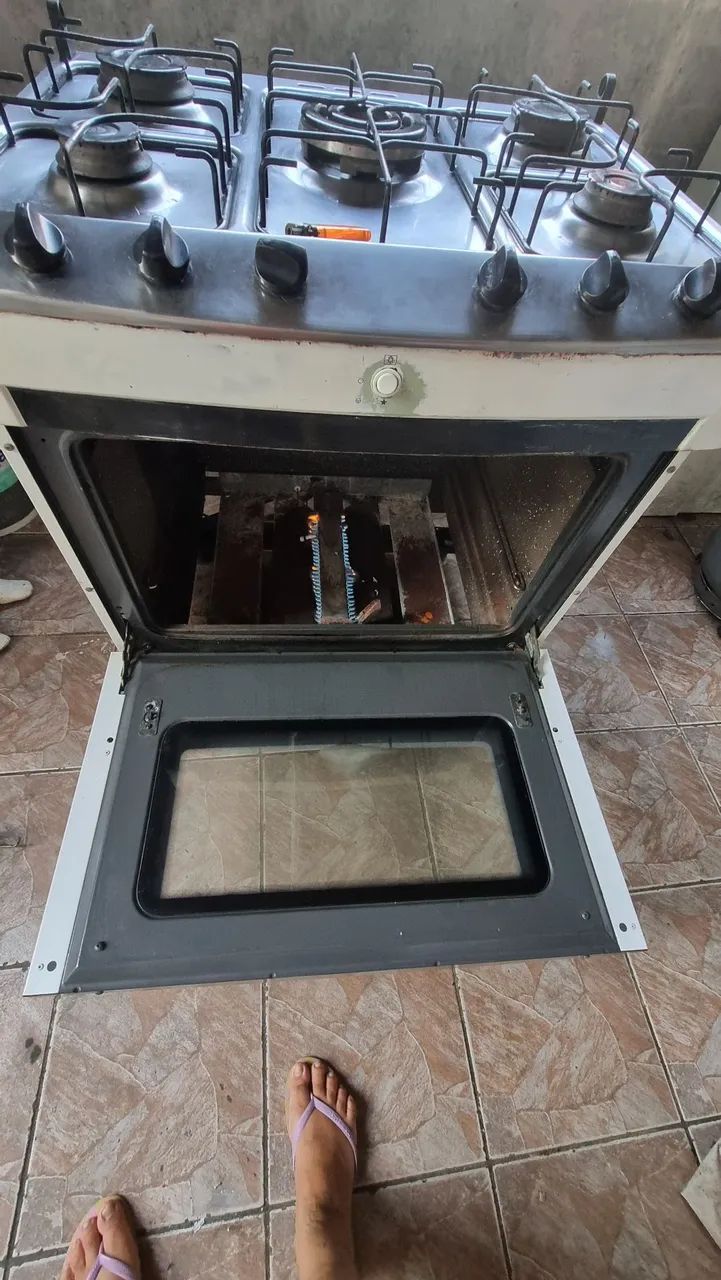 Vendo fogão de 5 bocas funcionando perfeitamente tudo  - Foto 4