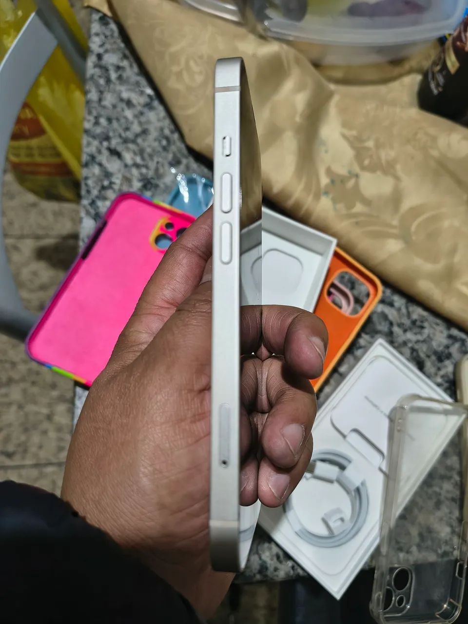 iPhone 13 256 GB + Conjunto de capinhas - Foto 4