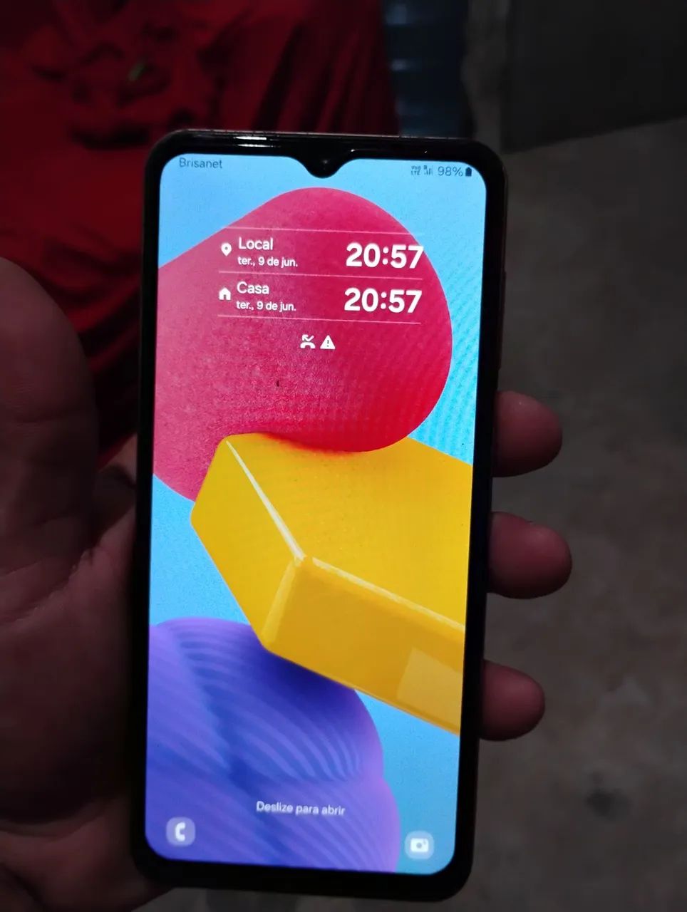 Celular M13 todo bom