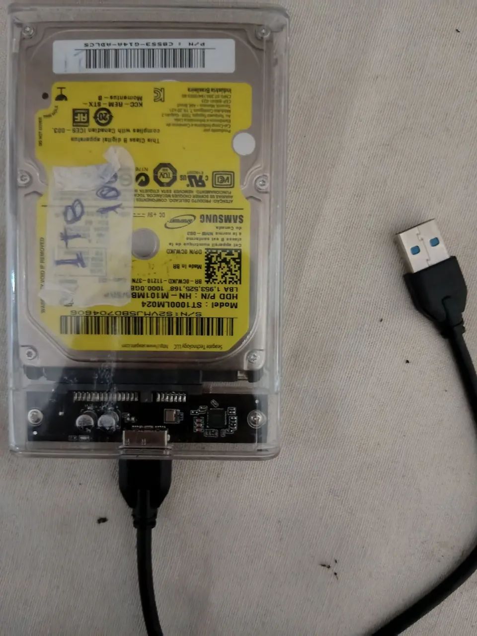 Hd externo de 1TB com case e cabo USB 3.0