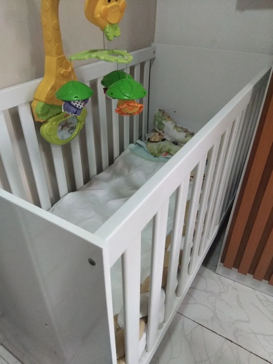Berço de bebê com colchão  - Foto 2