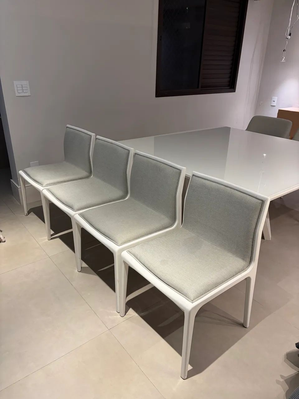 Mesa quadra com 06 cadeiras - Foto 5