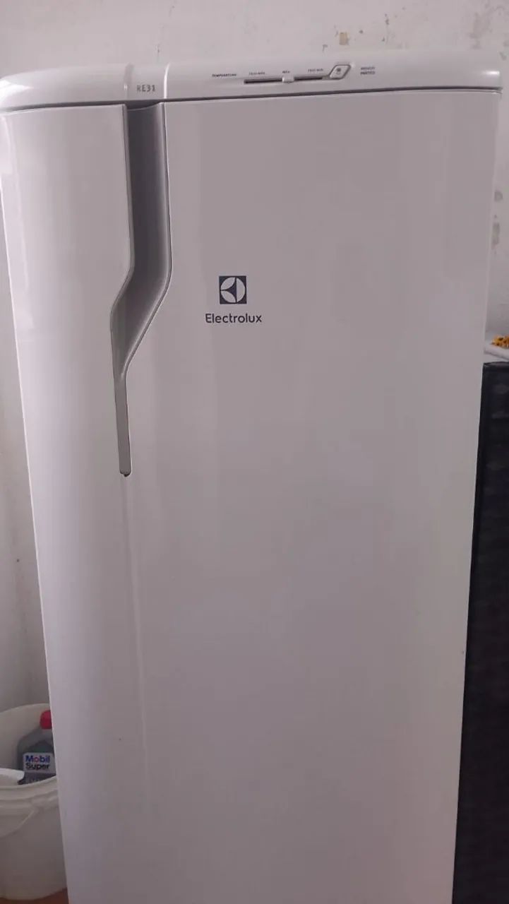 Geladeira Eletrolux nova