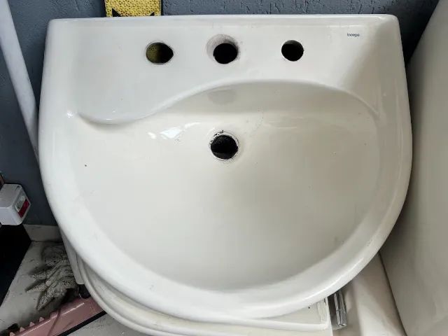 PIA BEJE PARA BANHEIRO