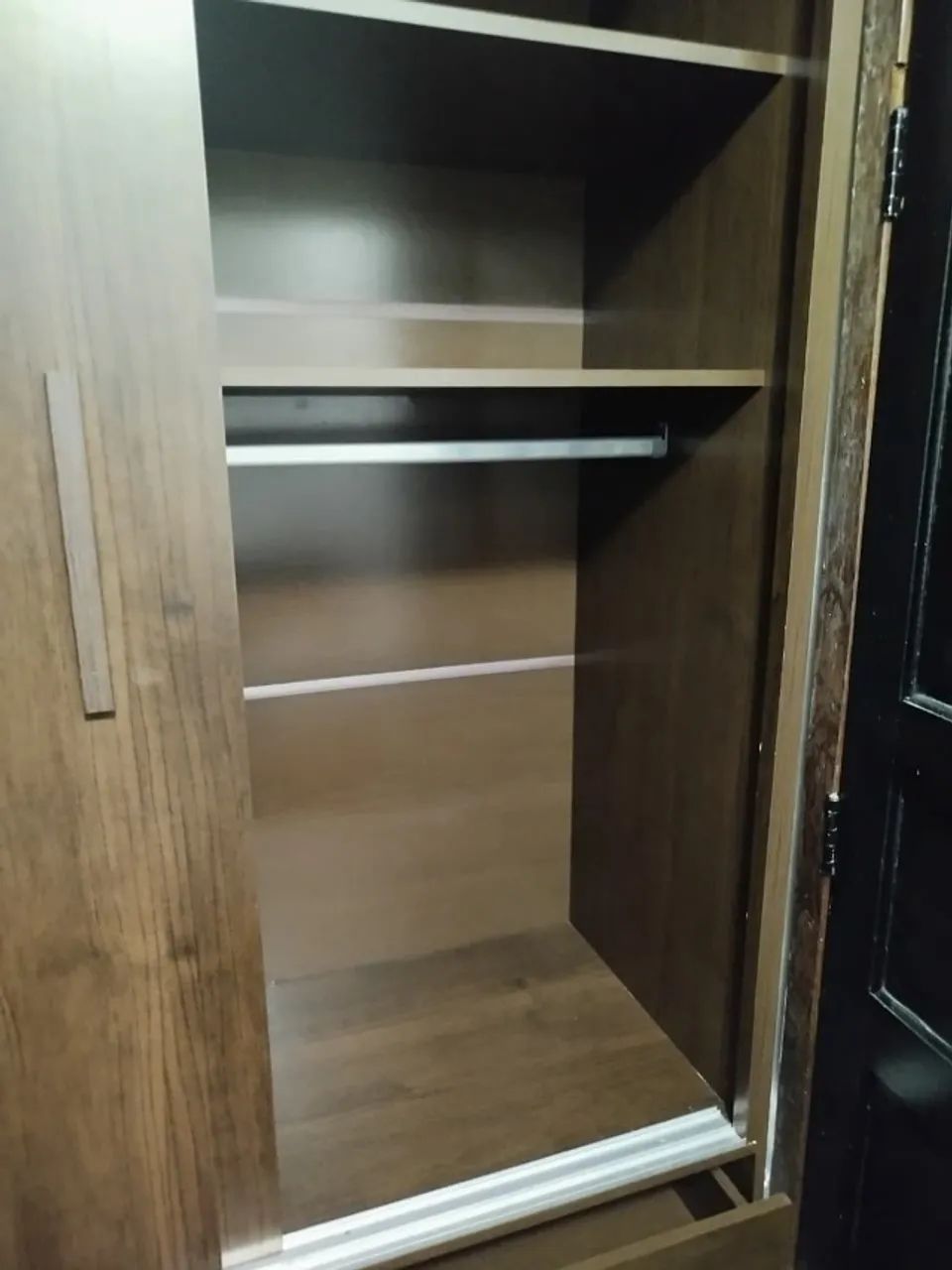 BAIXOU O PREÇO!!! GUARDA ROUPAS DE SOLTEIRO USADO E EM PERFEITO ESTADO | - Foto 2