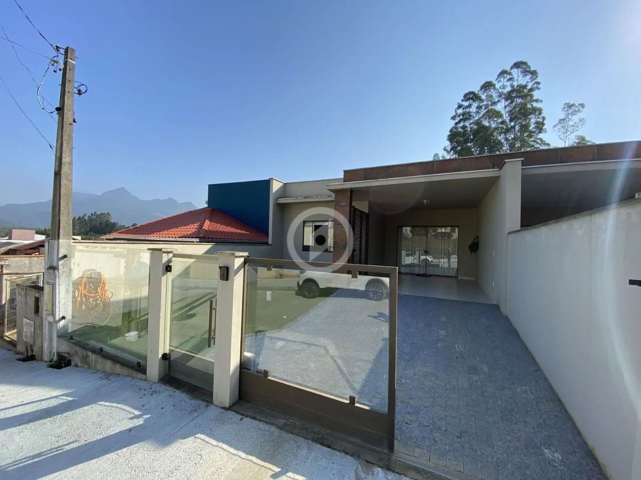 LINDA CASA TODA MOBILIADA E CLIMATIZADA 