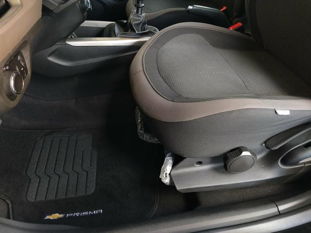GM/ Prisma LT 1.4 "único dono " 65.000 km" - Foto 15